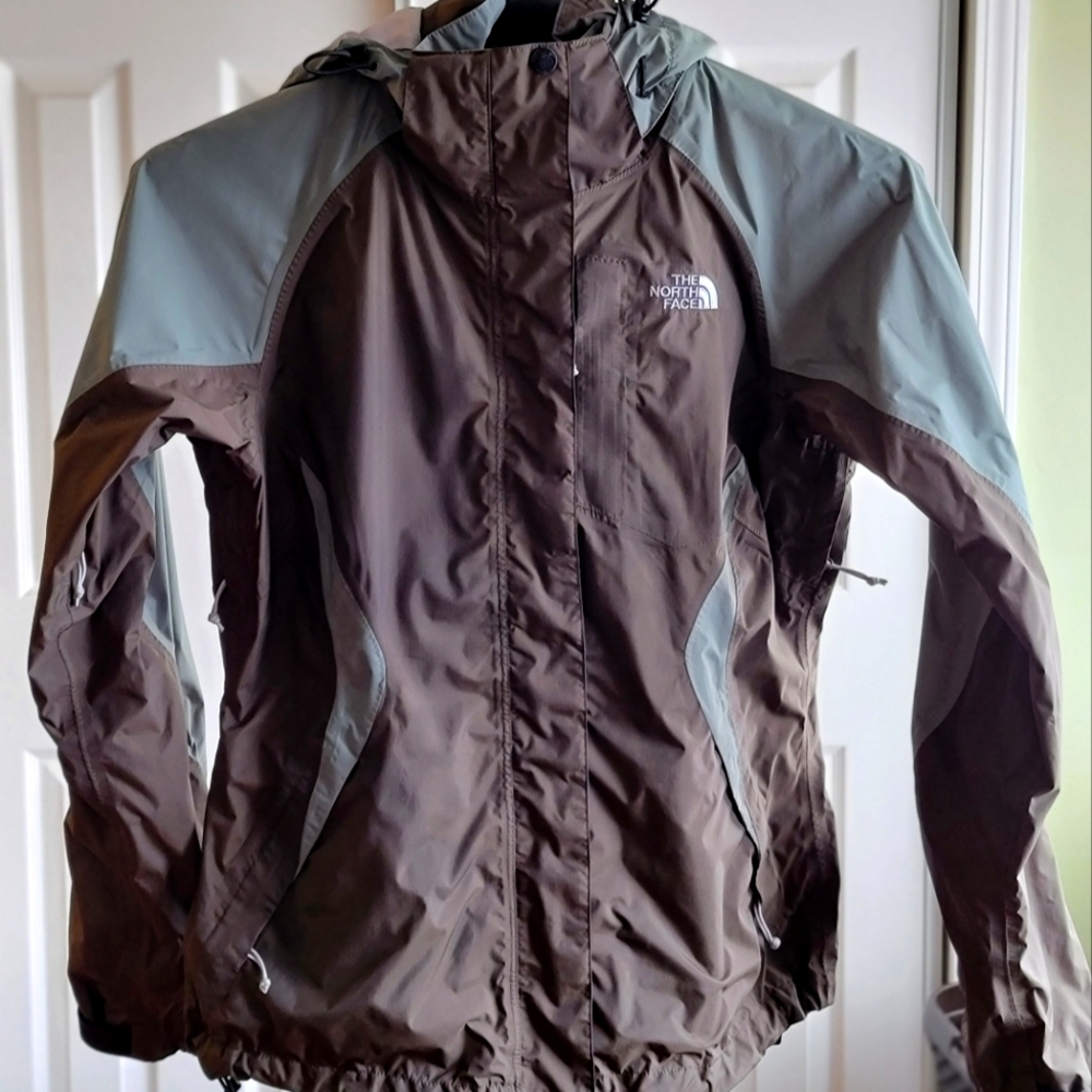 The North Face Women's Rain Jacket Green/Gray (S)